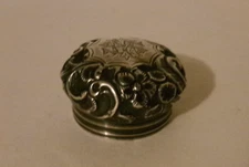 Vtg 1890's ENGLISH Sterling Silver Repousse DRESSER VANITY JAR LID 1-1/4" Fitter