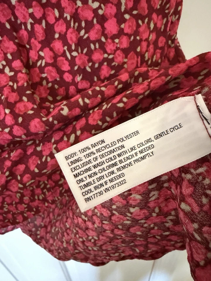 NWT RETRO red Floral Mini Dress Lace Trim Size Small Flirty Dress Date Night - Image 3 of 4