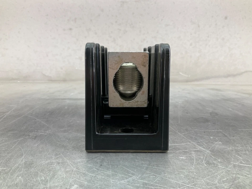 NEW SQUARE D 9080LBA164101 POWER DISTRIBUTION BLOCK SINGLE POLE 600V 420A - Image 3 of 4