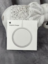 Genuine Apple Wireless MagSafe Charger for iPhone/AirPods MHXH3AM/A A2140