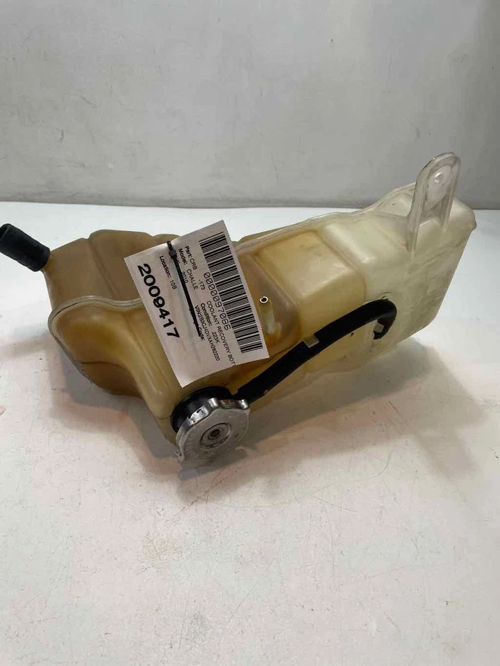 Botella de recuperación de refrigerante Dodge 3,5 L OE 04596466af para Dodge Challenger 2008-2010 Foto 2 de 4