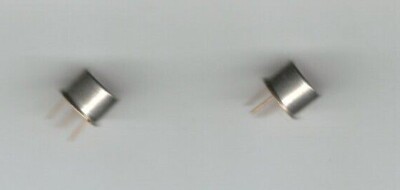 Lot of Two NOS Texas Instruments JAN 2N338 Transistors   Short .25  Gold Leads
