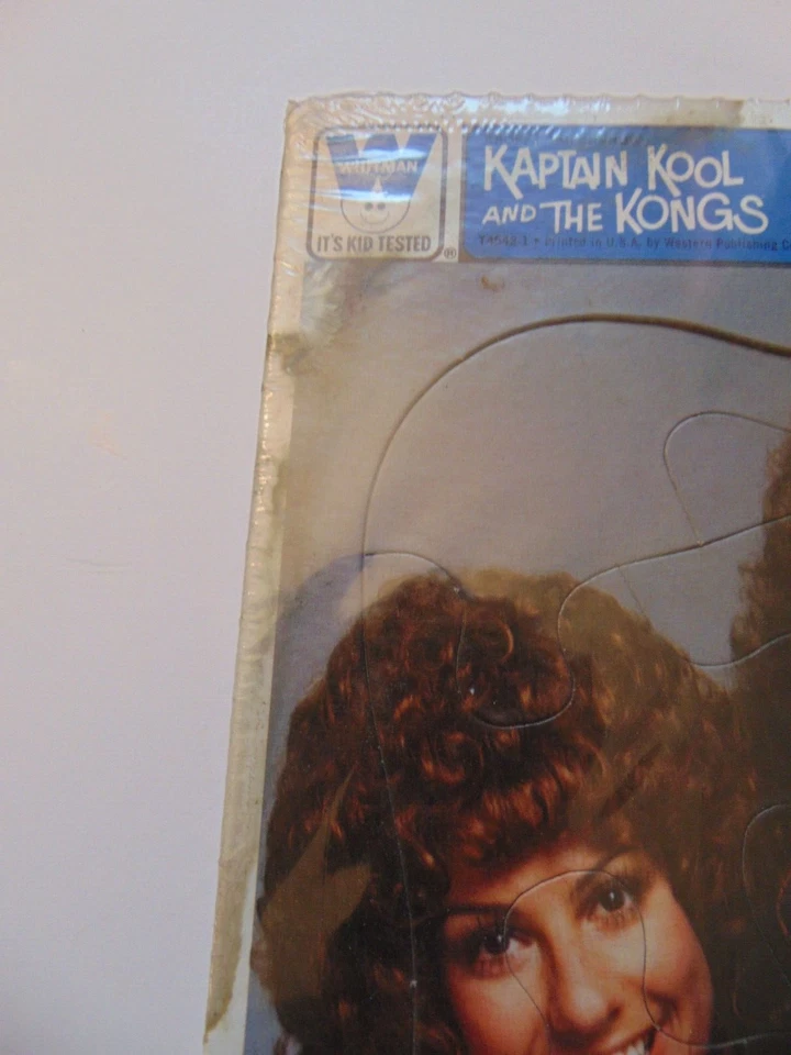 KAPTAIN KOOL AND THE KONGS TV SHOW PUZZLE EXTREMELY RARE AND SCARCE NOS SEALED - Image 2 of 4