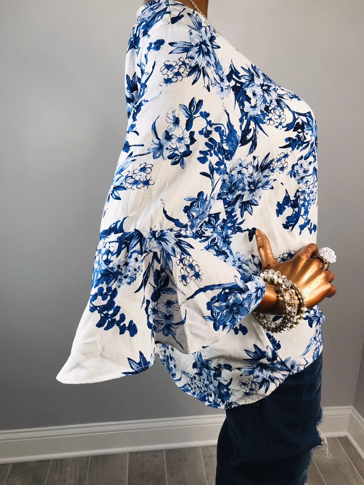 Top ALYX L nuovo con etichette $49 floreale 3 4 campana orlo slvs cravatta davanti camicetta morbida taglio basso trasparente