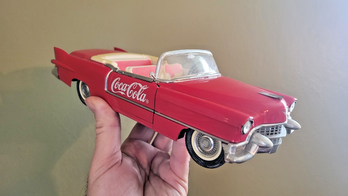 Solido Coca-Cola Die Cast Cadillac Eldorado #9507 1:18 scale