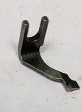 204634 Needle Guard Willcox&Gibbs-Pegasus,323-561-009,sku(W40). loc.C-2-5