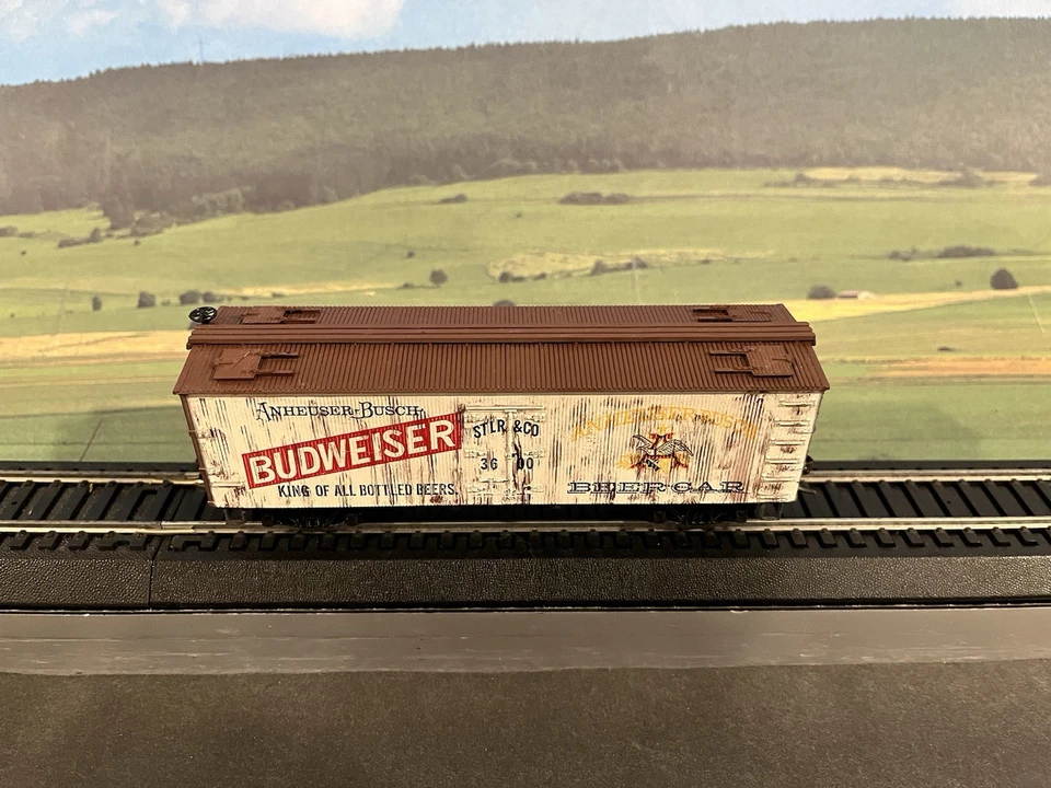 HO Scale Budweiser 40’Wood Reefer Boxcar Anheuser Busch STLR & CO 3600 WEATHERED - Image 2 of 4