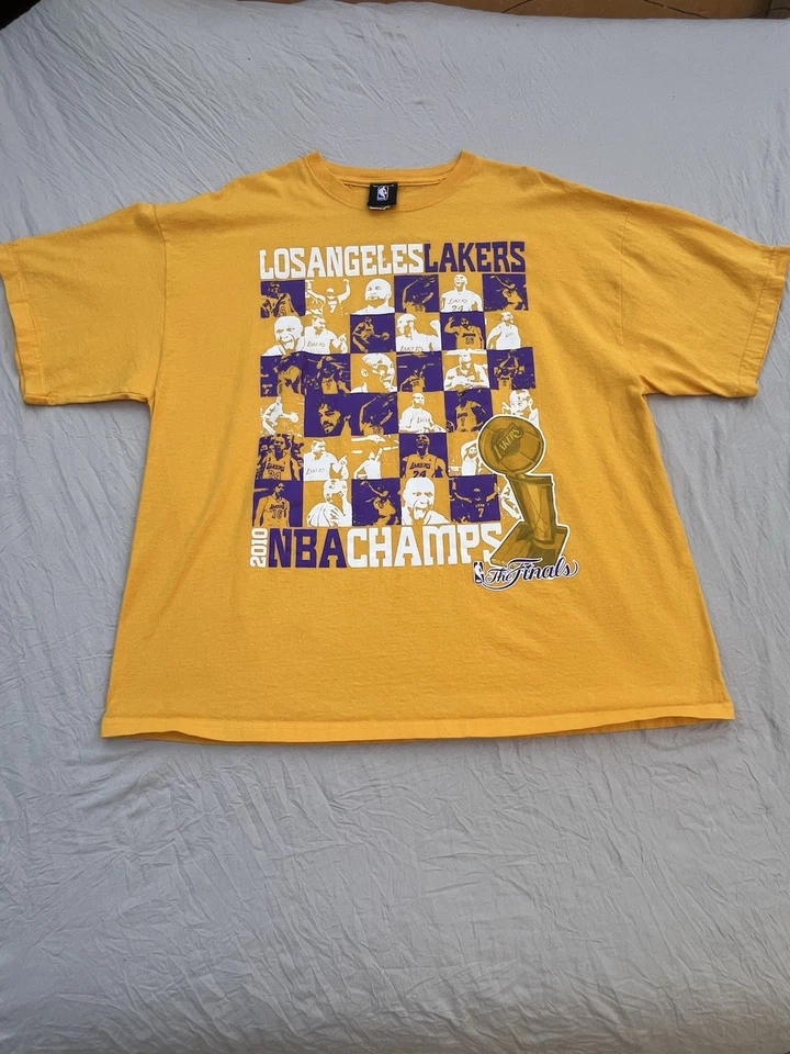 Los Angeles Lakers T-shirt Men 2XL  2011  Kobe Bryant NBA Finals  Pau Gasol - Image 2 of 4