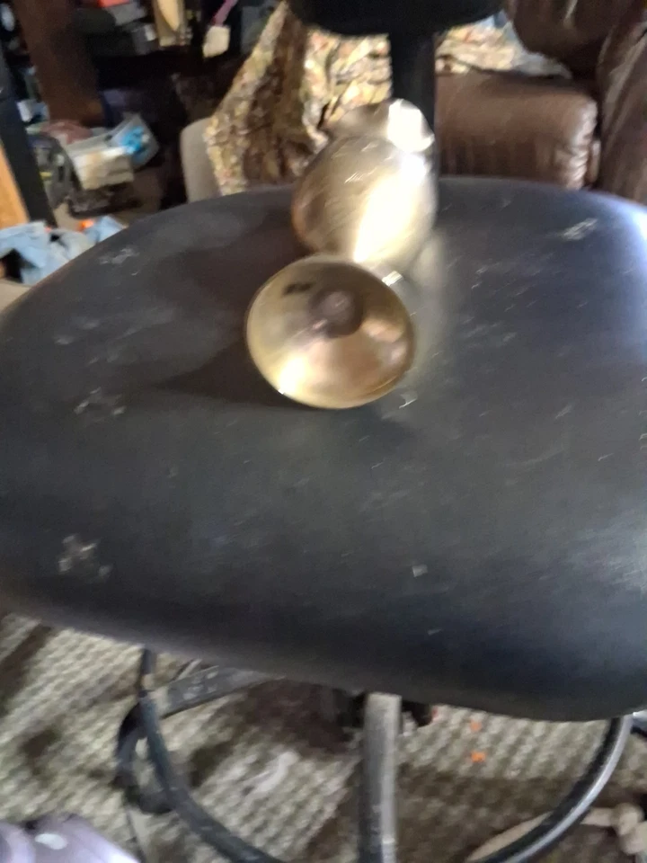 老式古董蚀刻纯色黄铜花瓶手工制作雕刻印度黄铜花瓶  — 第 3/4 张图片