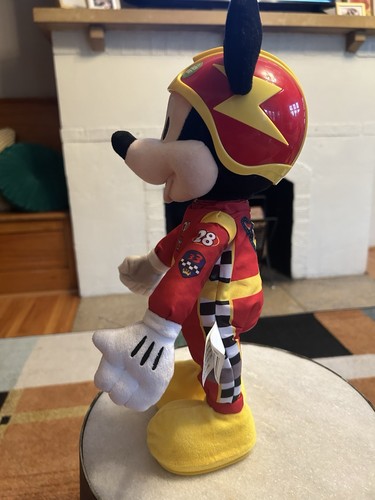 Disney Jr Mickey Mouse & The Roadster Racers Racing Adventures And Puzzle. - Picture 9 of 14