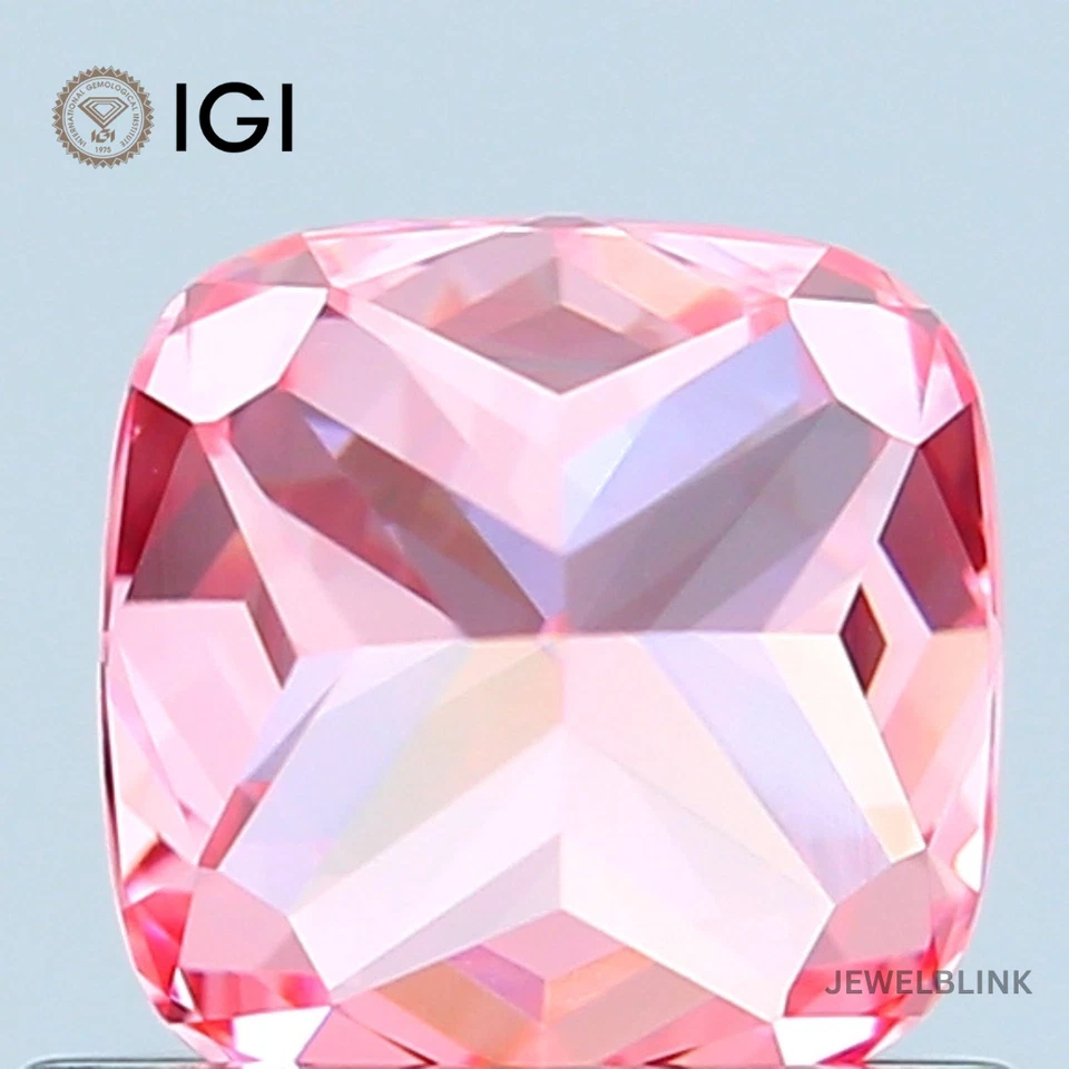 IGI Certified 0.78 Carat Fancy Vivid Pink VVS2 Cushion Cut CVD Lab Grown Diamond - Image 3 of 4