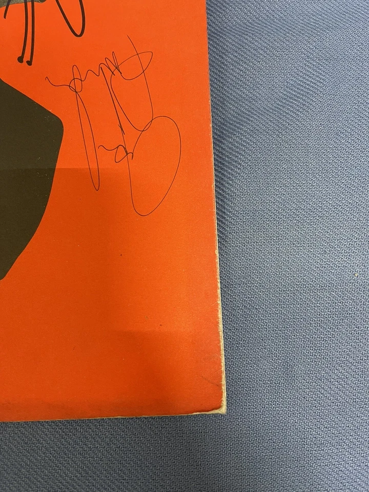 Revista folleto firmado Bring In Da Noise Bring in Da Funk Playbill arrugado Foto 4 de 4