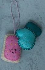 Felt Pop-tart and Mitten Christmas Ornament Set - BRAND NEW HAND SEWN