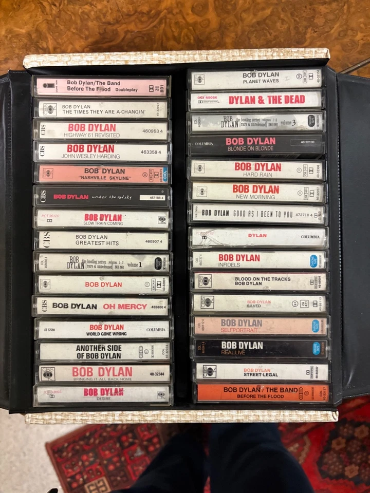 Great collection of 30 BoB Dylan Cassettes - Image 2 of 4