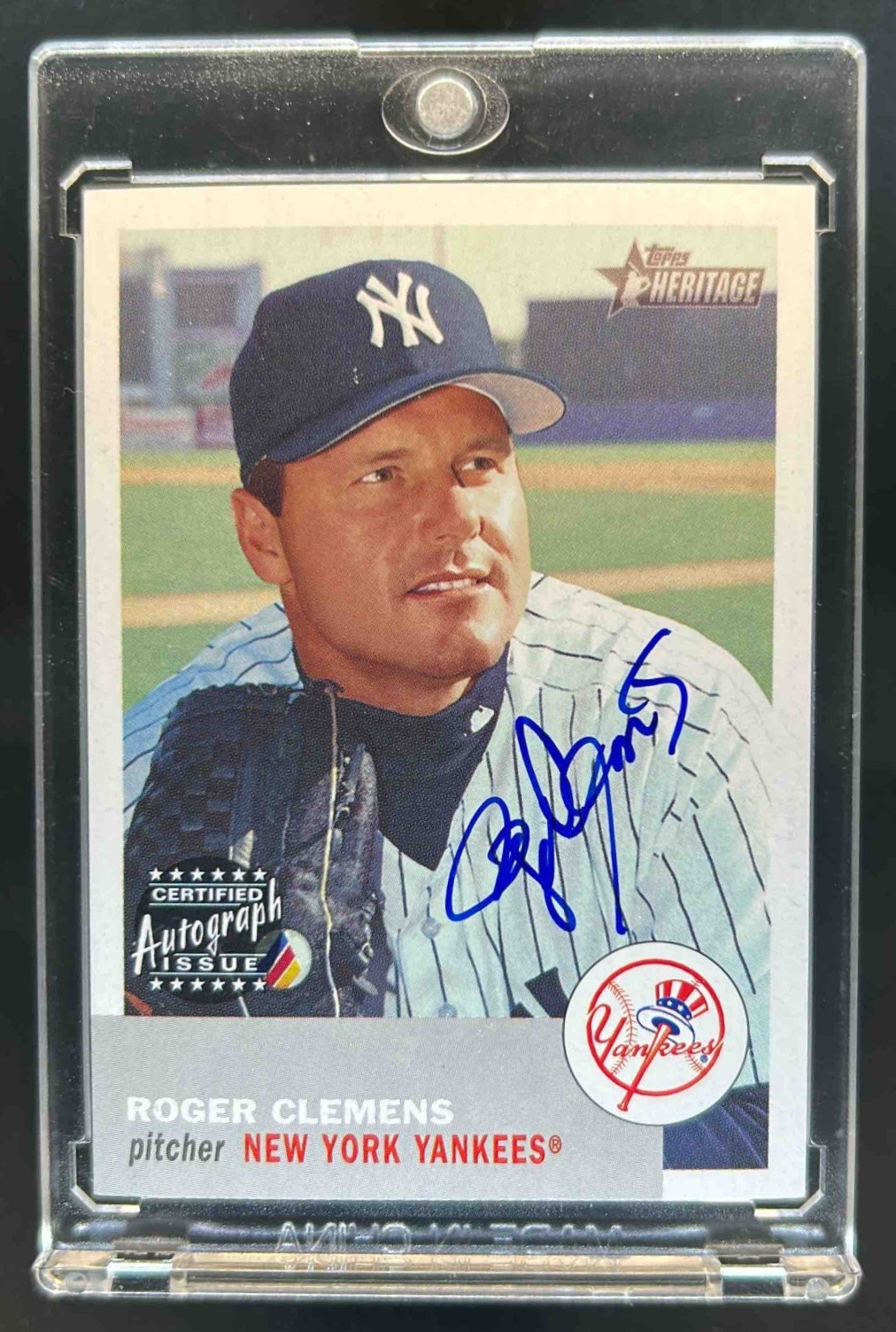 2002 Topps Heritage Roger Clemens Real One Auto Rookie #RO-RCL Yankees