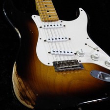 Fender 60th Anniversary Limited 1954 Stratocaster 2 colori Sunburst Relic 1546 3.