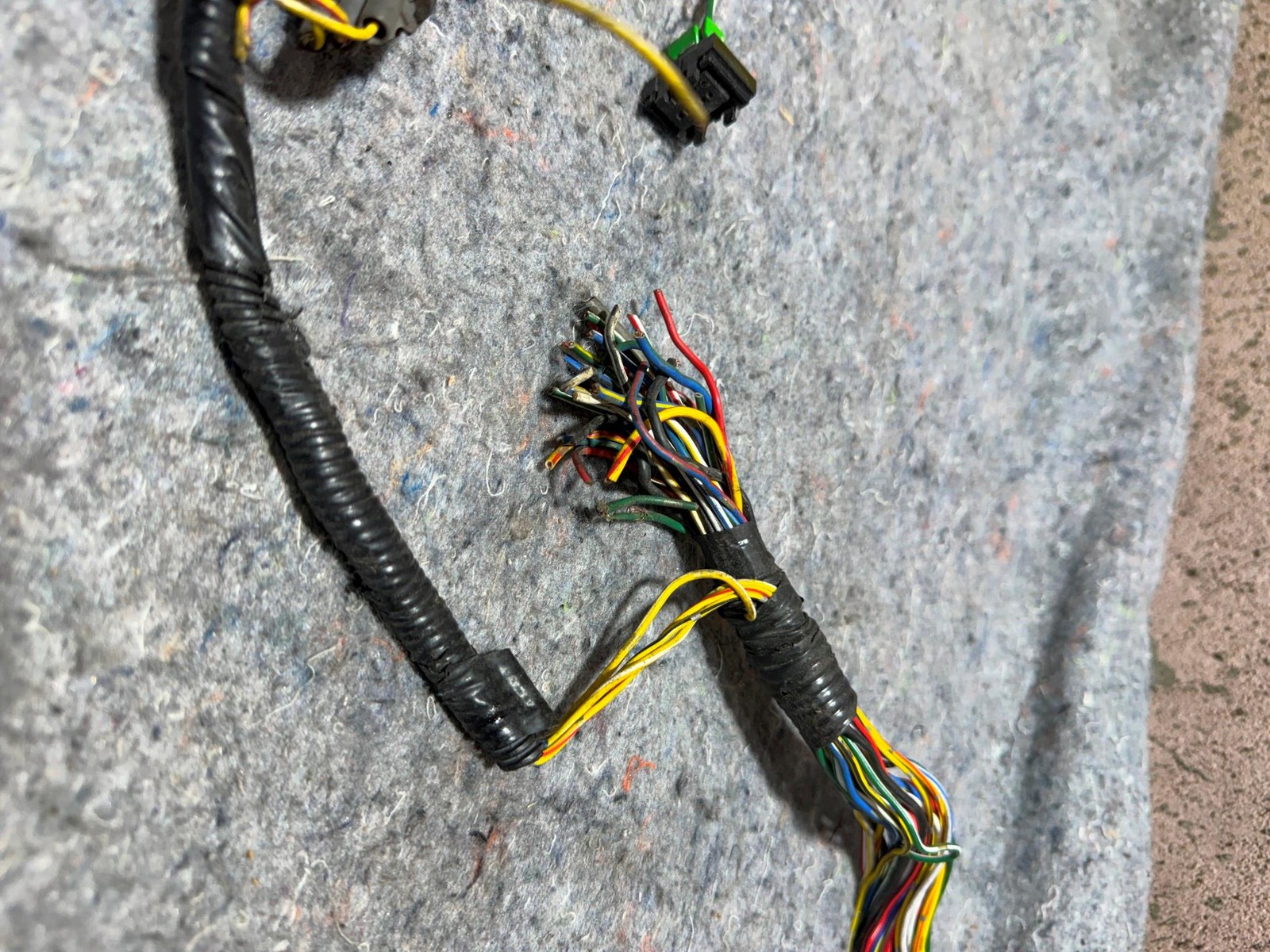 1991-1992 ACURA NSX 32751SL0A00 WIRE HARNESS DRIVER DOOR CUT