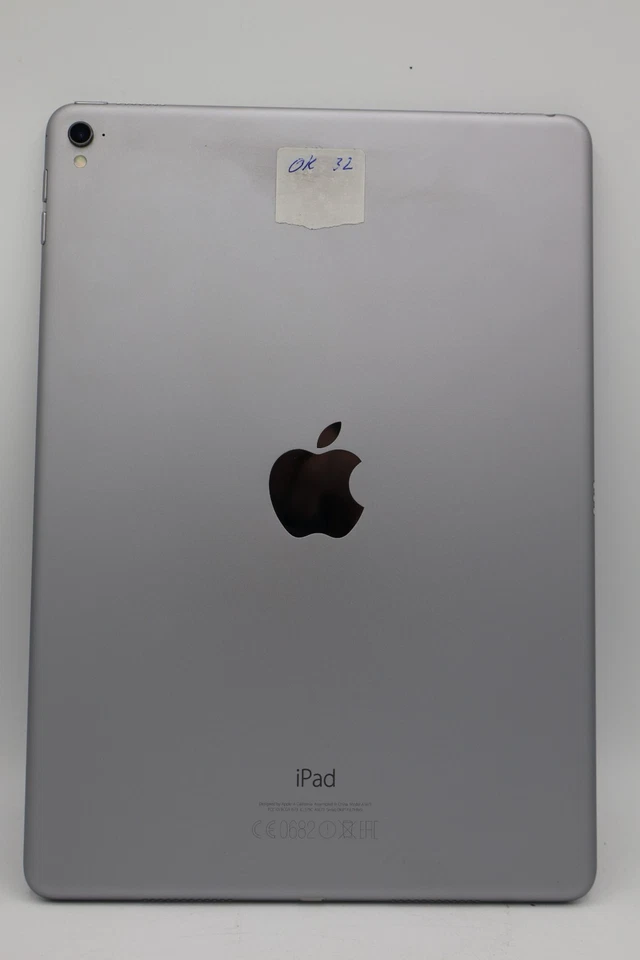 Apple iPad Pro 9.7 2016 32GB Space Gray WiFi A1673 AKKU DEFEKT #5680 - Bild 3 von 4