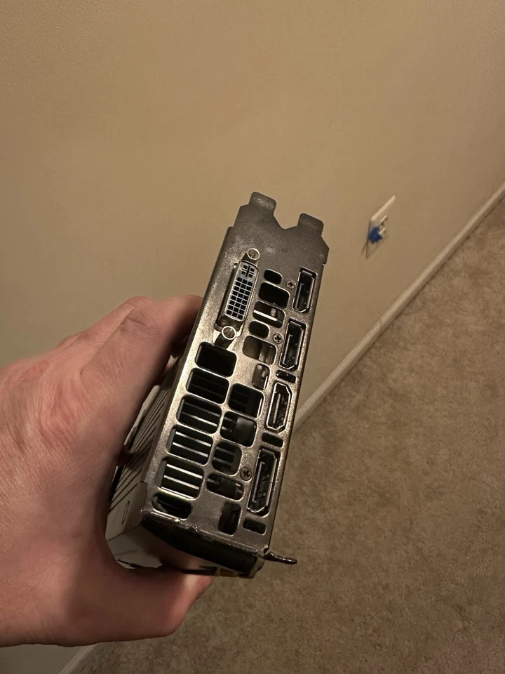 PNY GeForce GTX 960 4GB GDDR5 PCI Express 3.0 x16 SLI 支持显卡 VCGG — 第 3/3 张图片