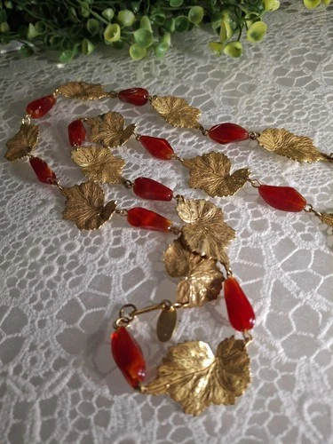 ❤️Striking Long Miriam Haskell Red Art Glass & Russian Gold Leaf Necklace