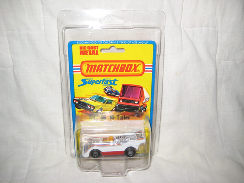MIP 1974 Matchbox #56 Hi-Tailer, White/Red w MB 5 Labels on VG 1976 Card/Pack