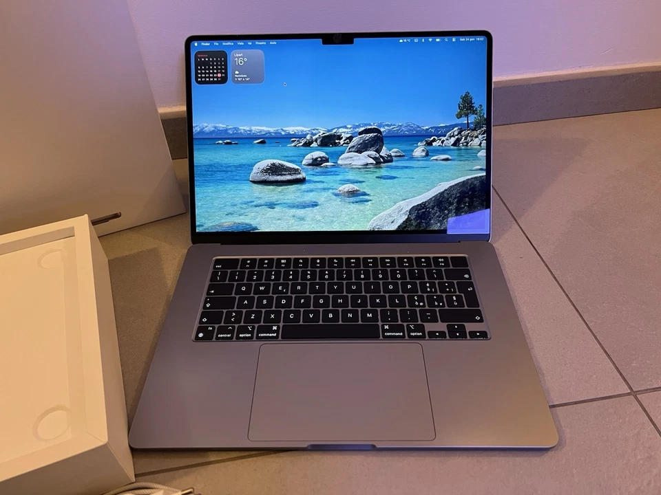 Apple MacBook Air 15" M2 · 8GB · 512GB, foto 2 di 5