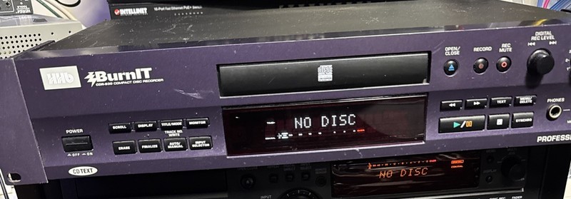 HHB BurnIt CDR-830 Professional Compact Disc Recorder No Remote Rack Mount WORKS