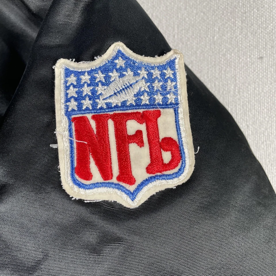 Jaqueta Oakland Raiders Masculina Vintage Média Preta NFL Starter Back Shield Anos 90 EUA - Imagem 3 de 4