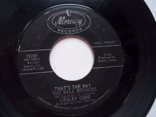 LESLEY GORE That's The Way The Ball Bounces; The Way Boys Are - 45 RPM 7" Record - Picture 4 of 6