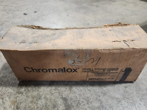 CHROMALOX AR 2529 Thermostat *NIB