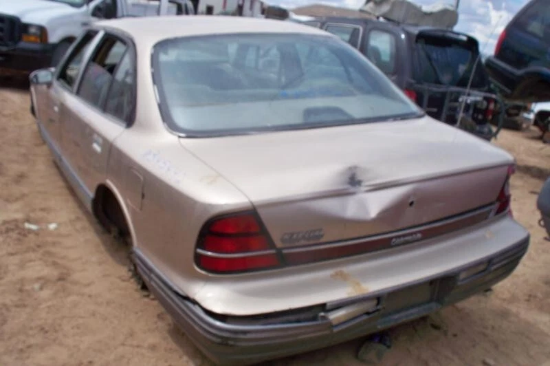 Eje de transmisión delantero derecho usado se adapta a: Oldsmobile Eighty ocho 1992 eje delantero Foto 4 de 4