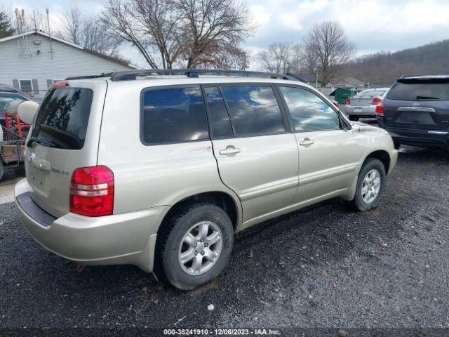 Conjunto de luz trasera derecha usado se adapta a: Toyota Highlander 2002 grado derecho A Foto 4 de 4