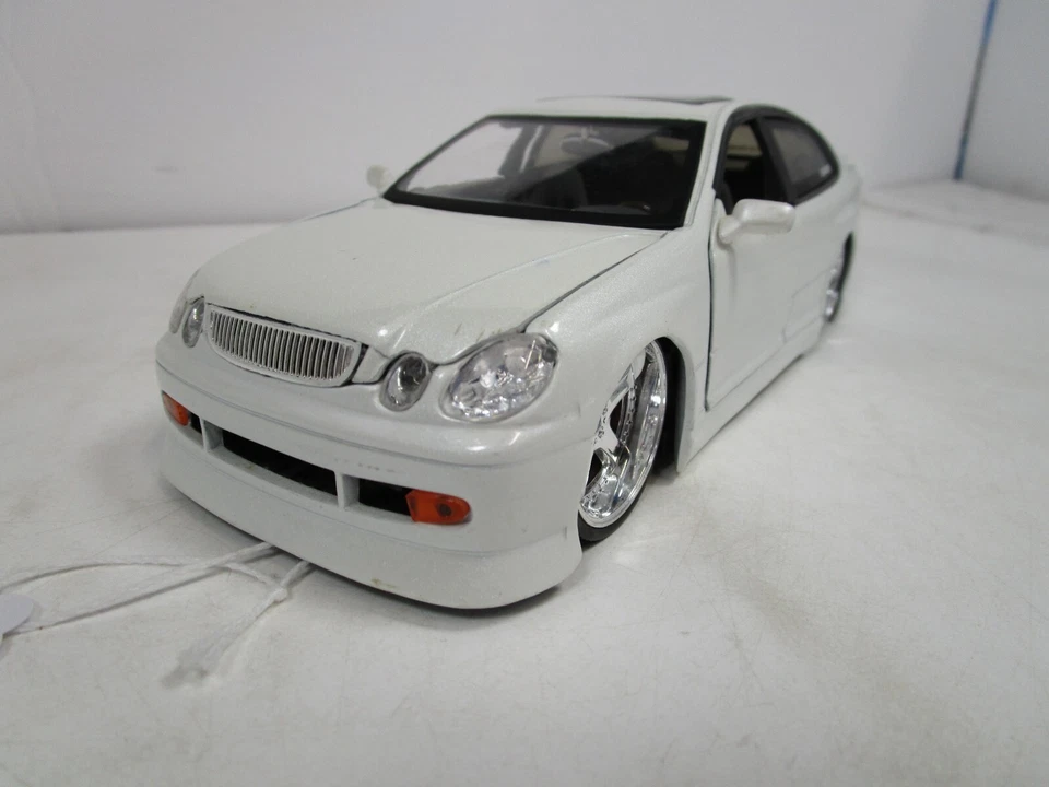 JADA 1/24 DUB CITY BLANCO LEXUS GS43 USADO *NO PERFECTO PERO BONITO* SIN CAJA Foto 2 de 4