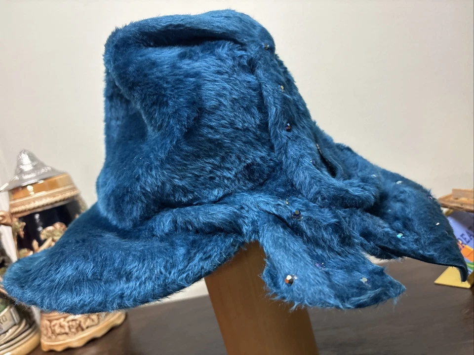 Vintage 1960's  Print Faux Fur Hat with Wide Brim and Bow by WR Skiles - Image 4 of 4