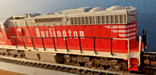 HO Scale Atlas Burlington Northern SD 24 Diesel Locomotive no 502 - Picture 3 of 6