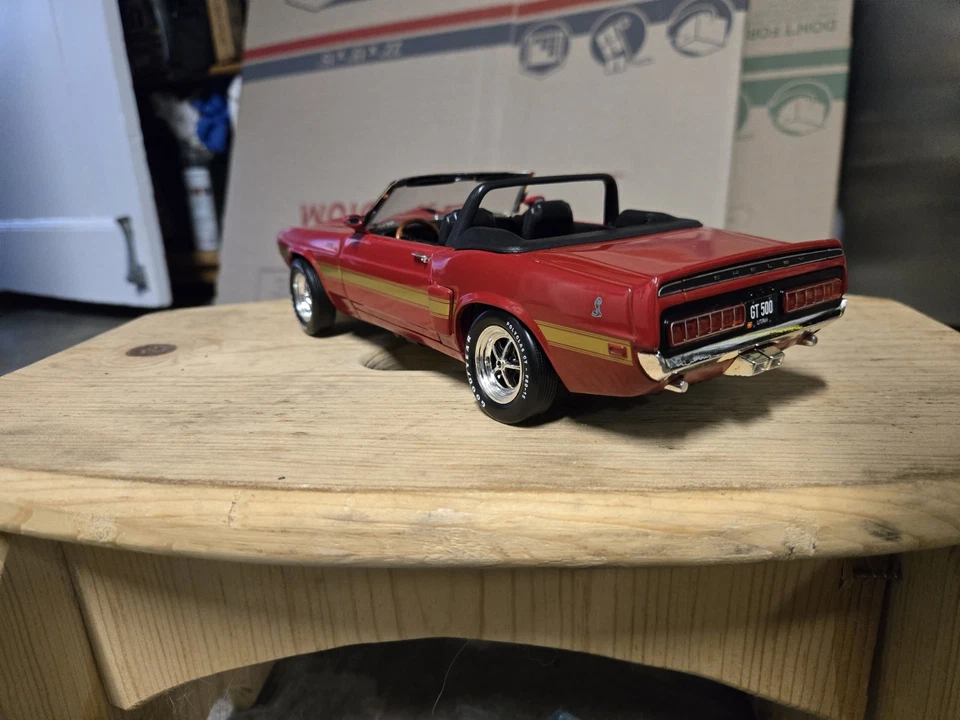 Ford Mustang Shelby GT500 1969 modelo de coche convertible rojo escala 1 18 vintage Foto 3 de 4
