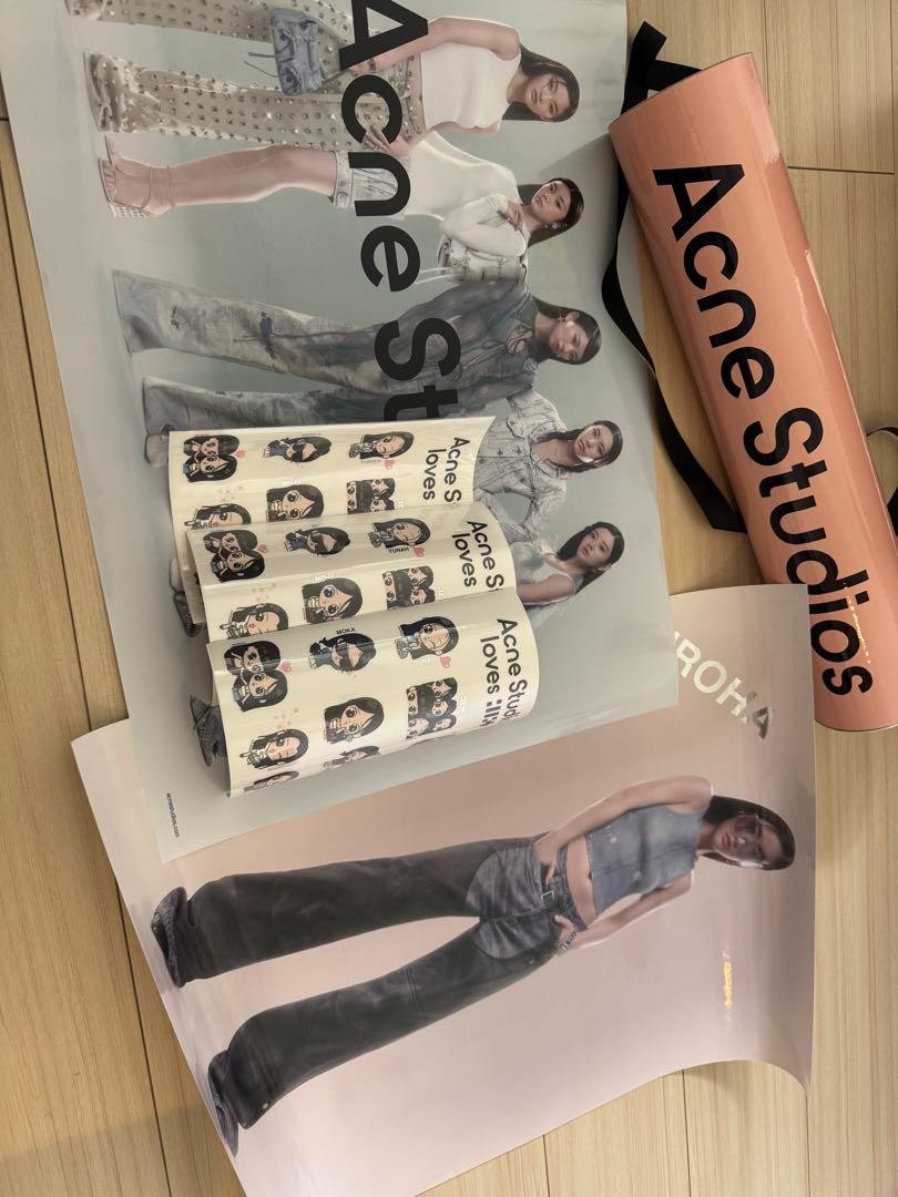 Acne Studios illit ポスター　イロハ　ユナ　シール　非売品 Acne Studios illit Poster Iroha Yuna Sticker Not for sale | eBay