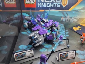 LEGO NEXO KNIGHTS: 70348, 70350, & 70362 2018 Store Display With Working Lights!