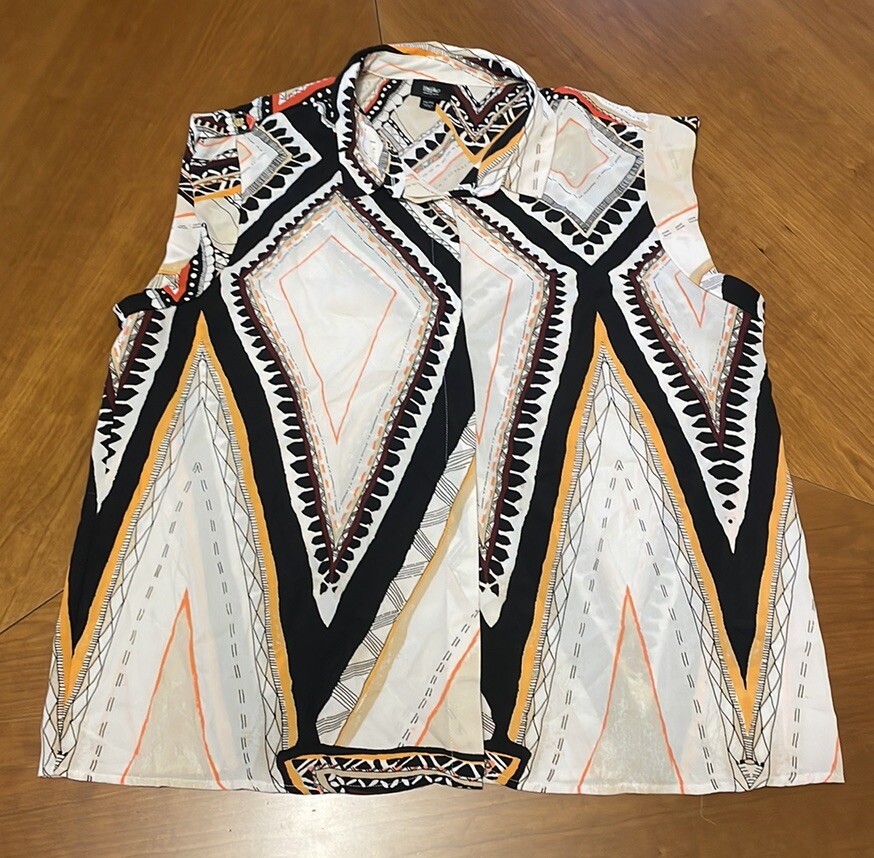 Mossimo geometric abstract print button down, wom… - image 1