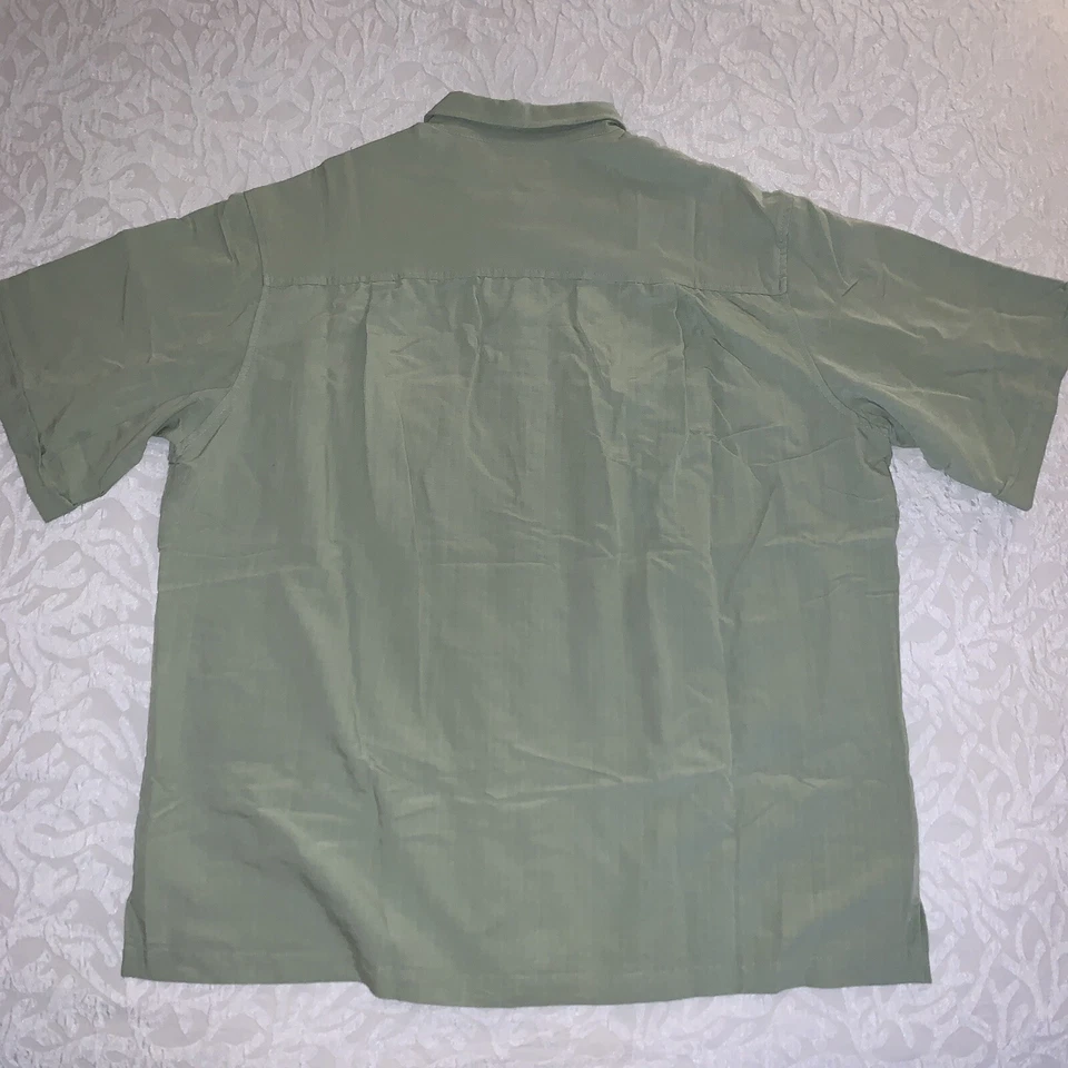 Camisa verde manga corta con botones CUBAVERA para hombre talla XLT 75 % rayos 25 % trasero Foto 3 de 4