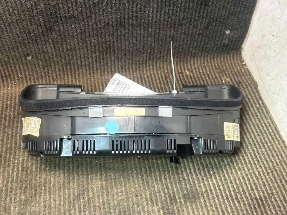 Fits 2007-2008 Audi A4 Speedometer Miles:N/A OEM#:8E0920951G - Imagem 3 de 4