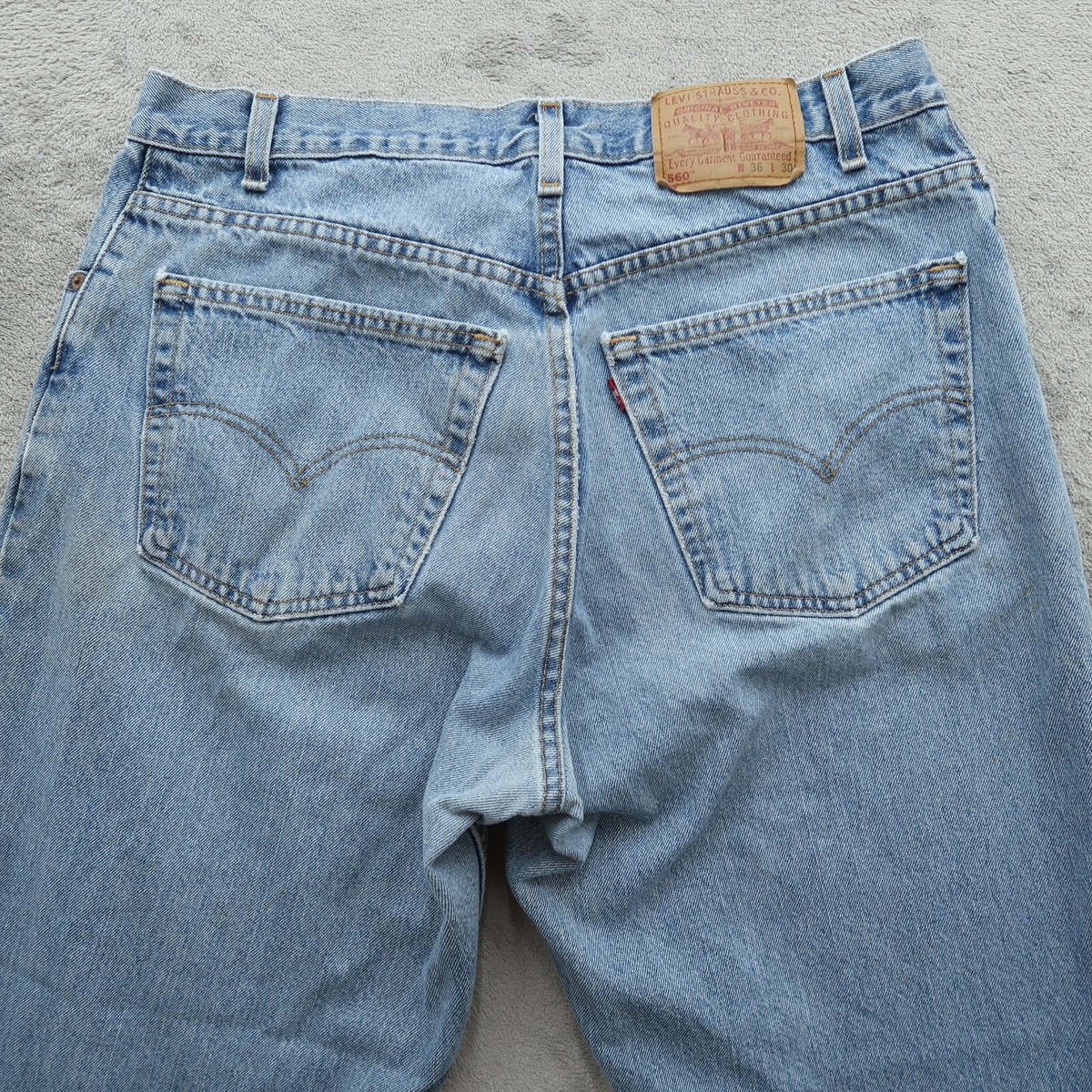 Levi's 560 Jeans Mens 35x30* Size-36 Blue Loose Tapered Vintage