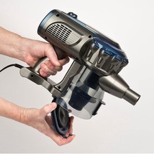 Girmi Scopa Elettrica Filo Aspirapolvere Senza Sacco Ciclonico Hepa 600W AP74 - 2