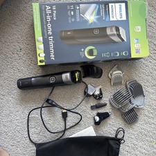 Phillips Norelco Multigroom 5000 All-In-One Trimmer Open Box