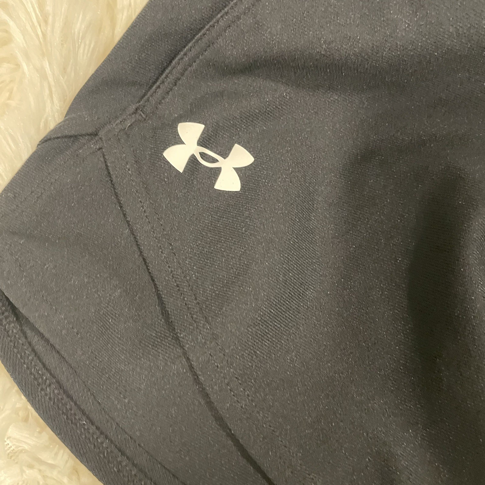 Under Armour HeatGear Women’s Running Shorts Size XL Black w/ Pockets – Light thumbnail 3