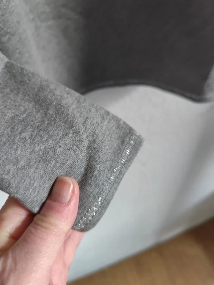 Grauer Sweater mit Glitzer Gr.42 - Bild 4 von 4