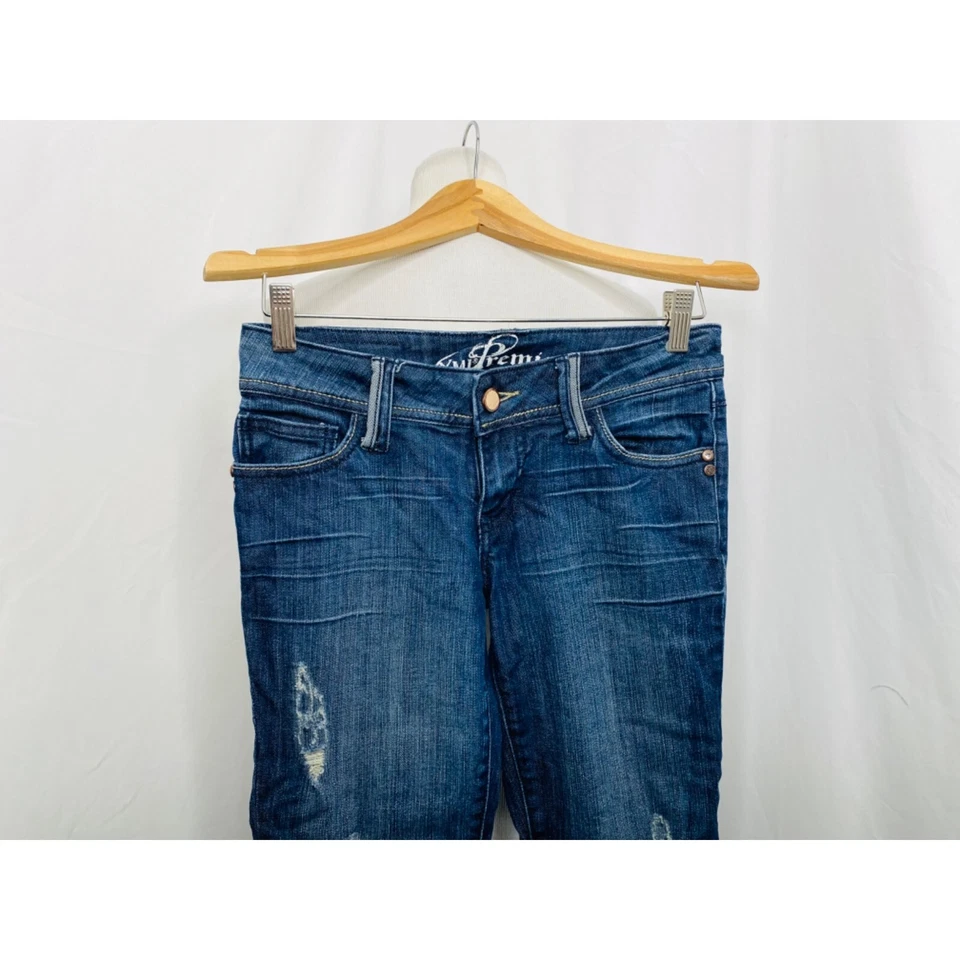 Junior’s 5 X 33 Flare Leg Jean’s YMI Premium Blue Denim 5 Pocket - Image 3 of 4