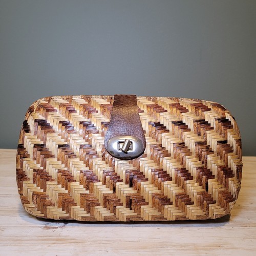 Vintage MCM Unbranded Wicker Basketweave Chevron Structured Clutch 50s 60s 70s - Picture 4 of 10