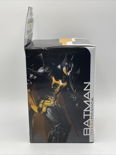 DC Direct Ame-Comi Heroine Series Bat Man Variant Jonathan Matthews PVC Statue - Picture 8 of 11