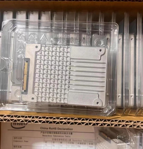 Nuevo SSD Intel SSDPF2KE064T1N1 D7-P5620 6,4 TB NVMe PCIe 4,0X4 3D TLC U.2 15 mm - Imagen 2 de 2